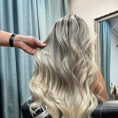 Next Level Hair Art-ის ნამუშევარი — ცივი ქერა ტონები